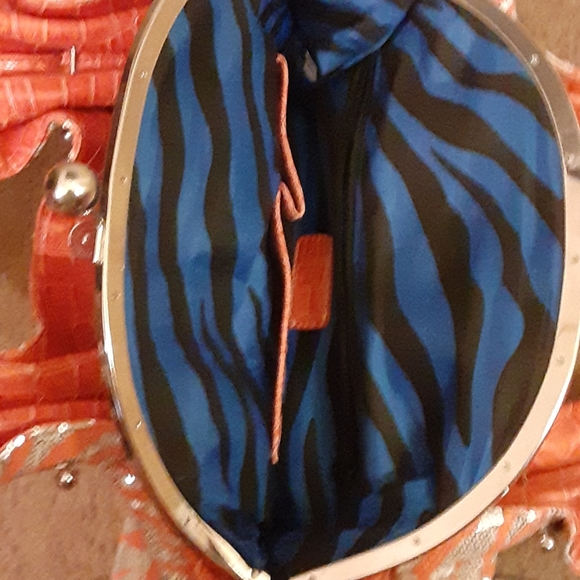 Faux Alligator Patterned Purse - Picture 5 of 5